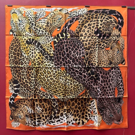 Carré foulard Hermès Lazy leopardess