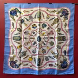 Carré foulard Hermès...